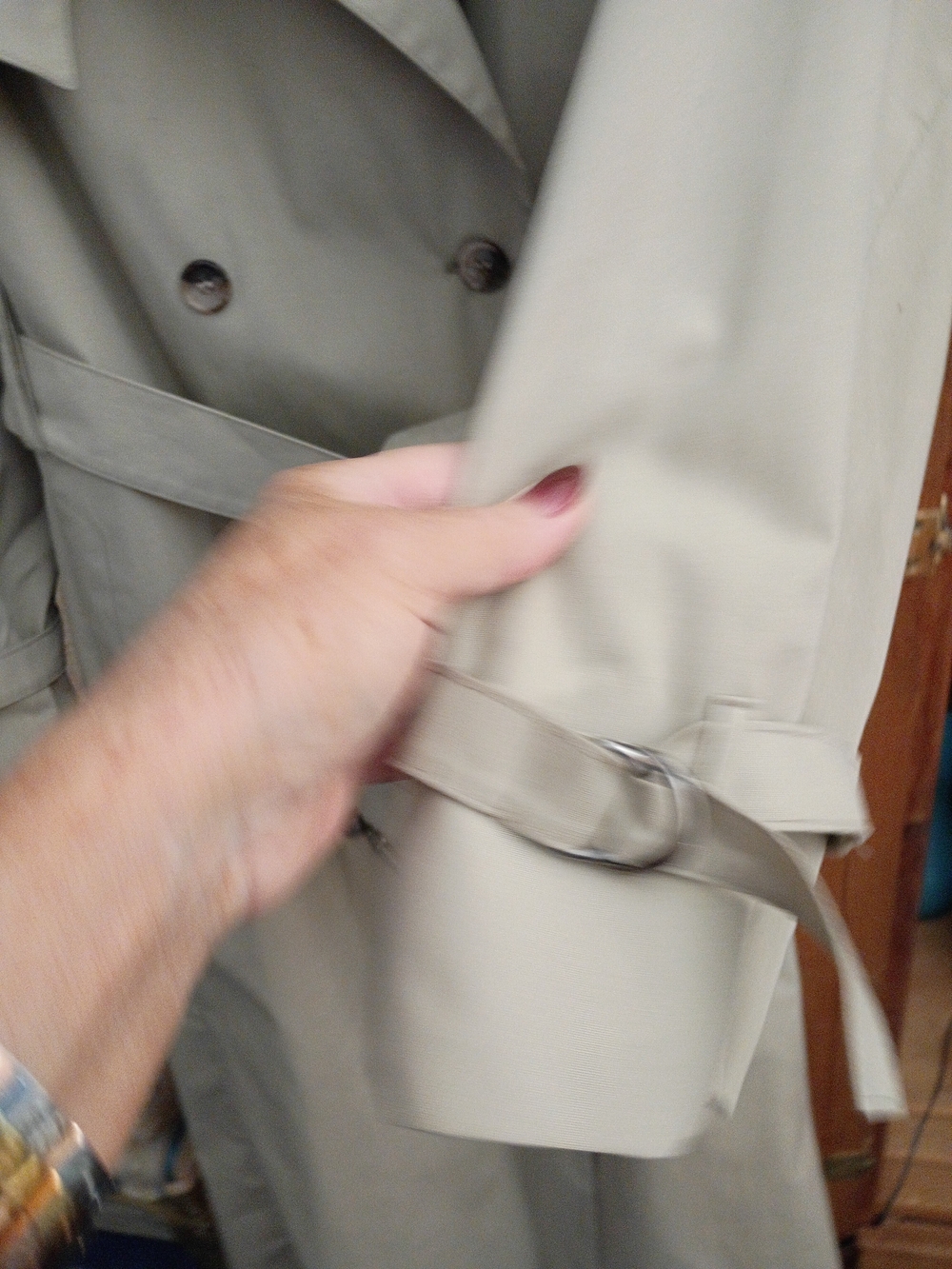 London Fog Never Worn Khaki Trench Coat - Picture 8 of 8